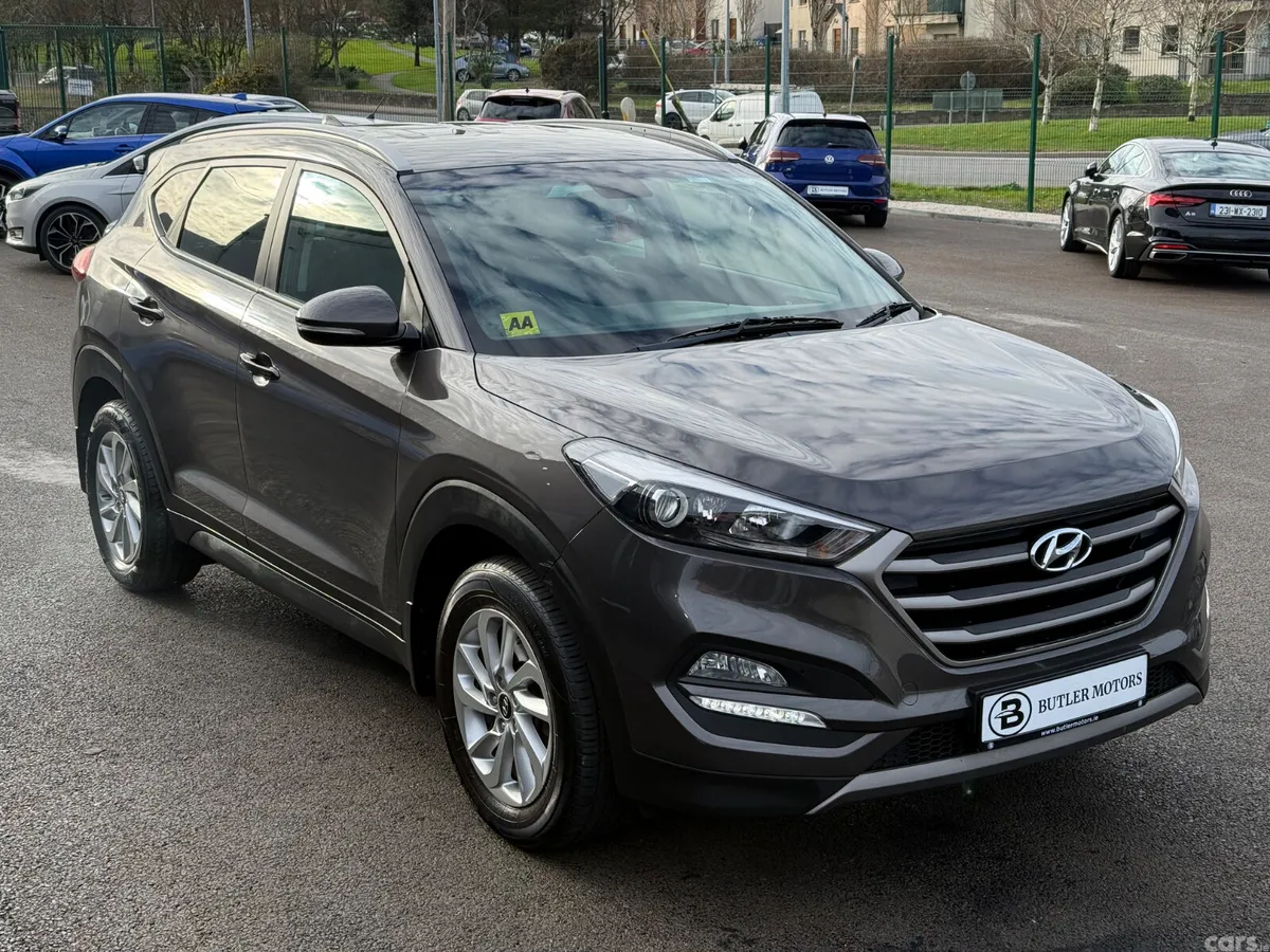 Hyundai Tucson SUV, Diesel, 2016, Bronze