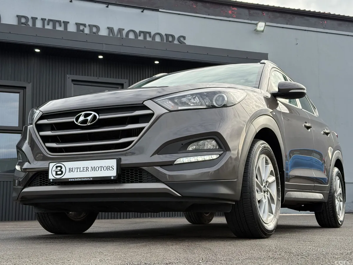 Hyundai Tucson SUV, Diesel, 2016, Bronze