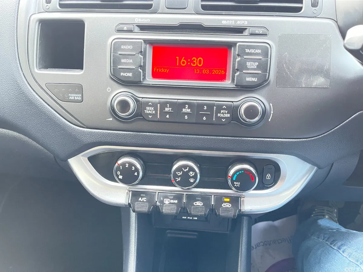 Kia Rio Hatchback, Diesel, 2014, White
