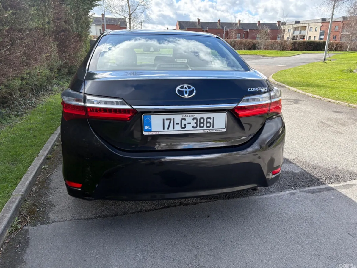 Toyota Corolla Saloon, Petrol, 2017, Black