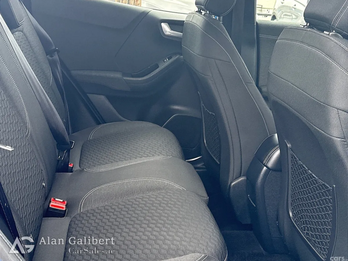 Ford Puma MPV, Petrol Hybrid, 2021, Blue