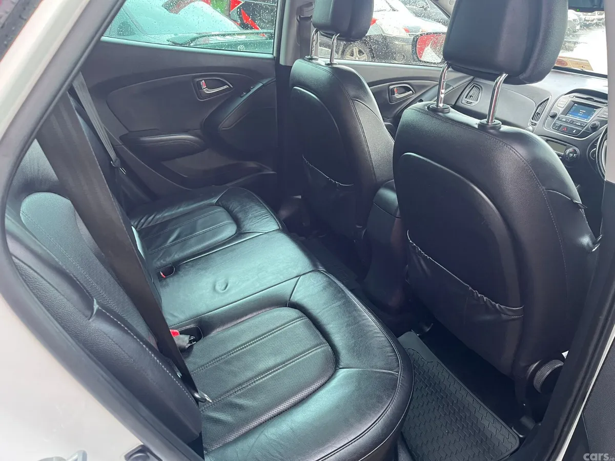 Hyundai ix35 SUV, Diesel, 2014, White