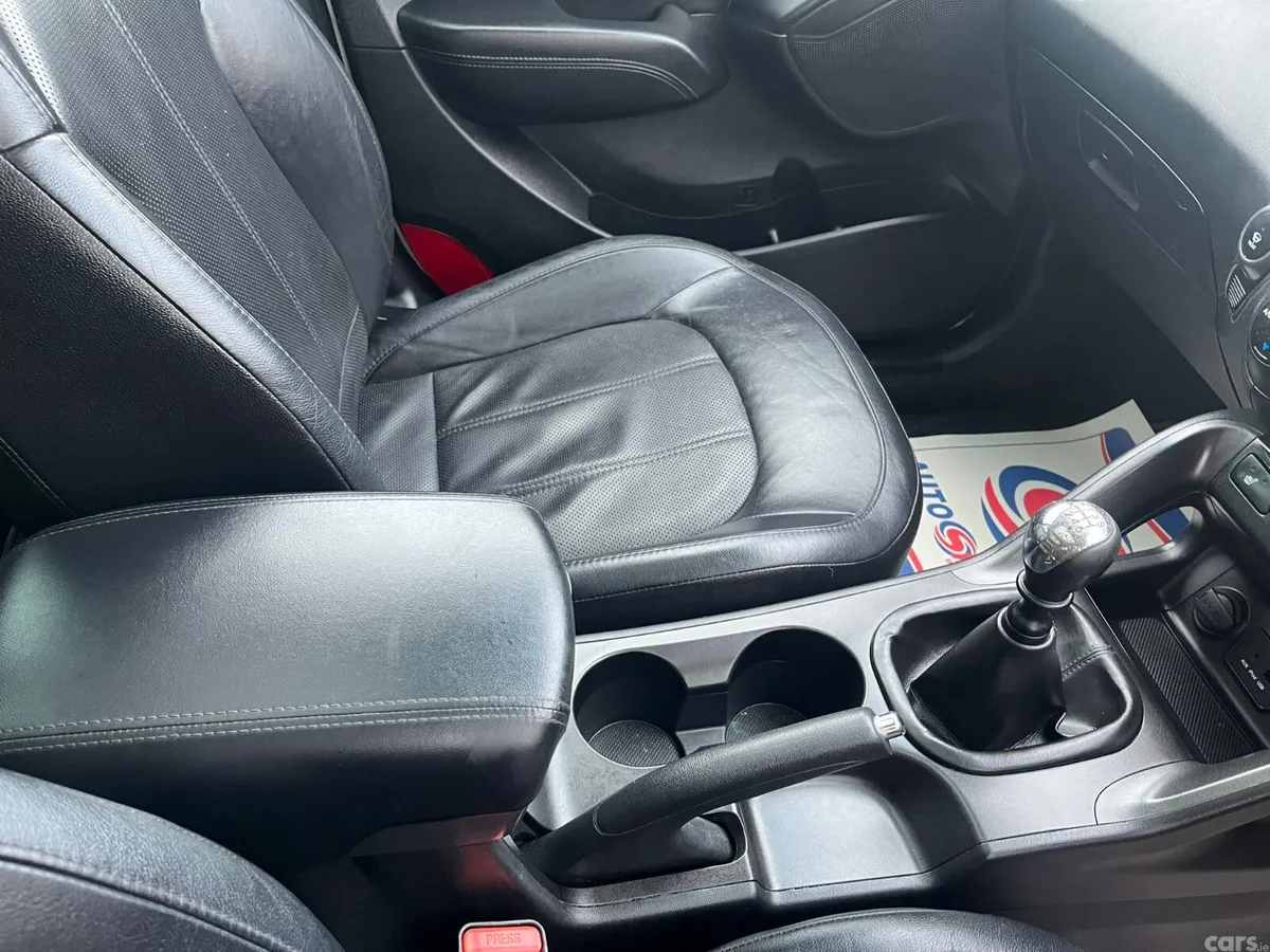 Hyundai ix35 SUV, Diesel, 2014, White