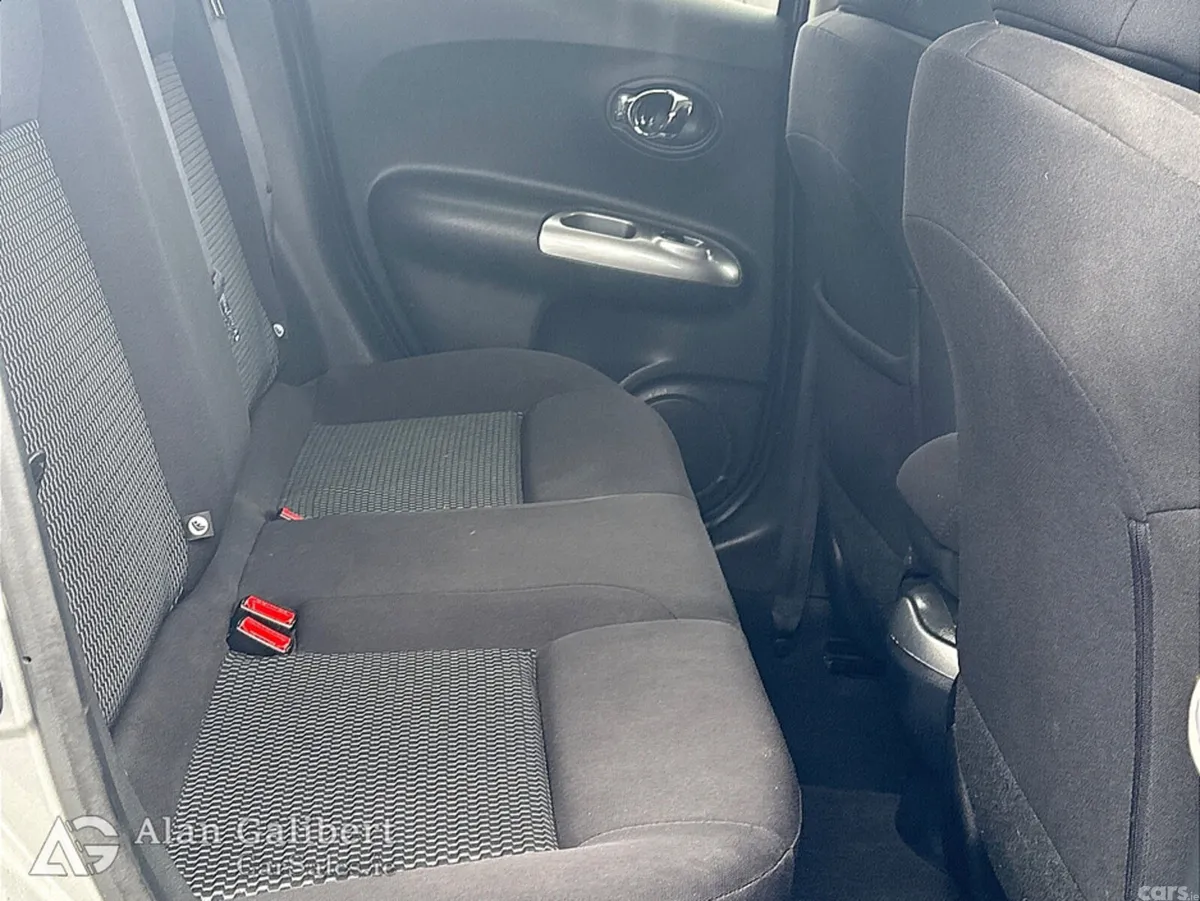 Nissan Juke MPV, Petrol, 2019, Grey