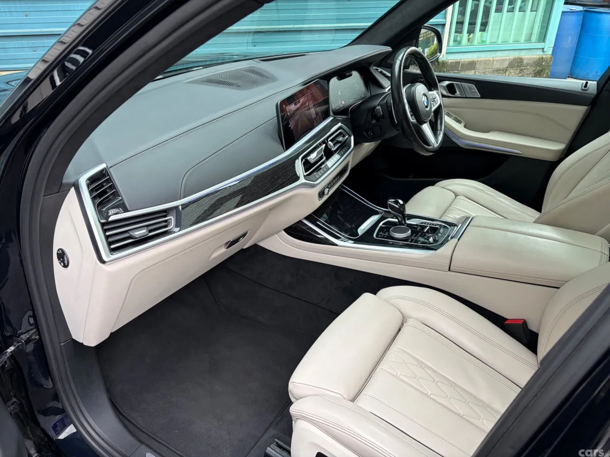 BMW X7 Van, Diesel, 2021, Black