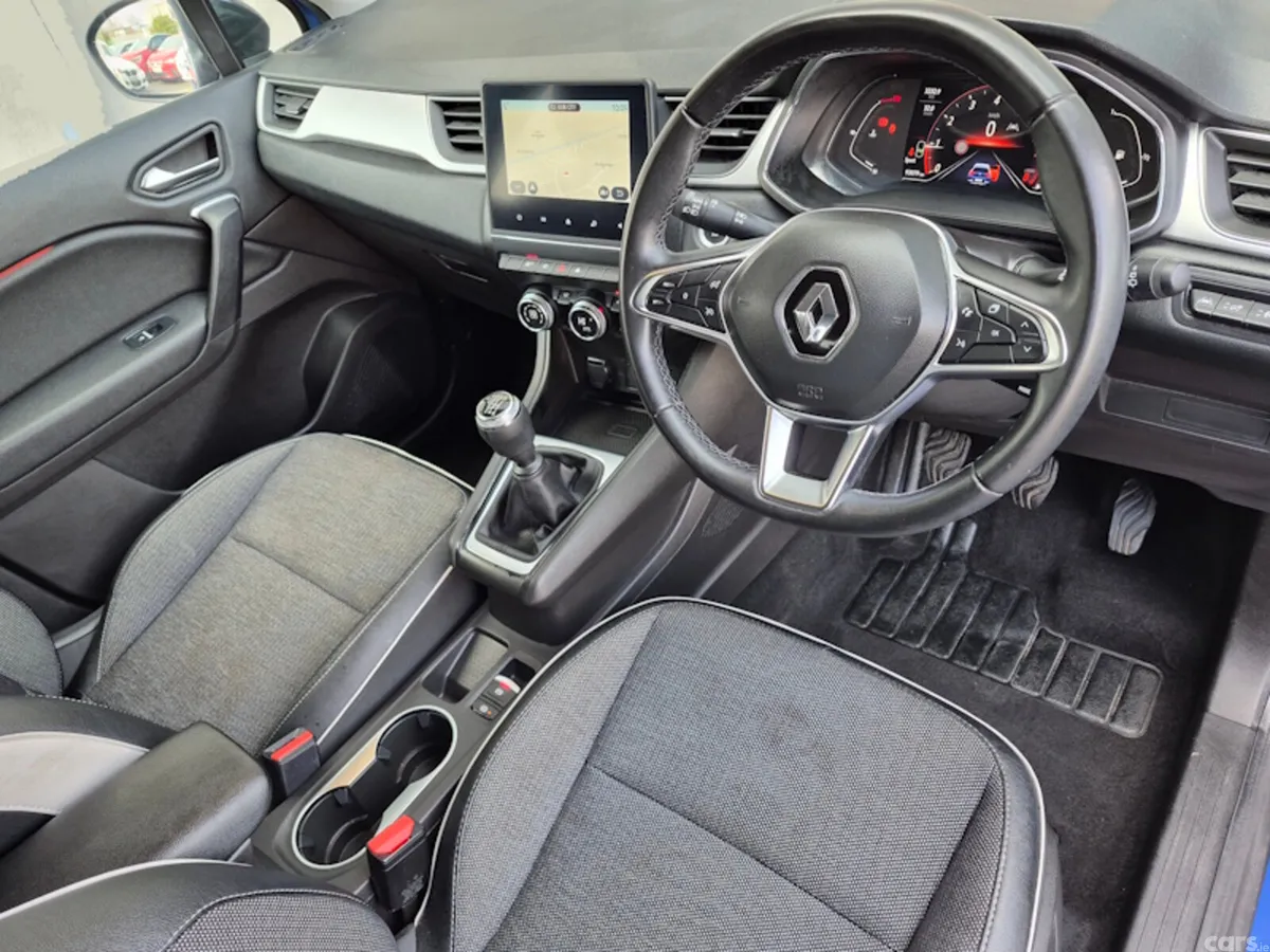 Renault Captur Hatchback, Petrol, 2023, Blue