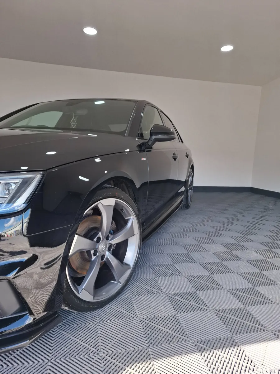 Audi A4 Saloon, Diesel, 2018, Black