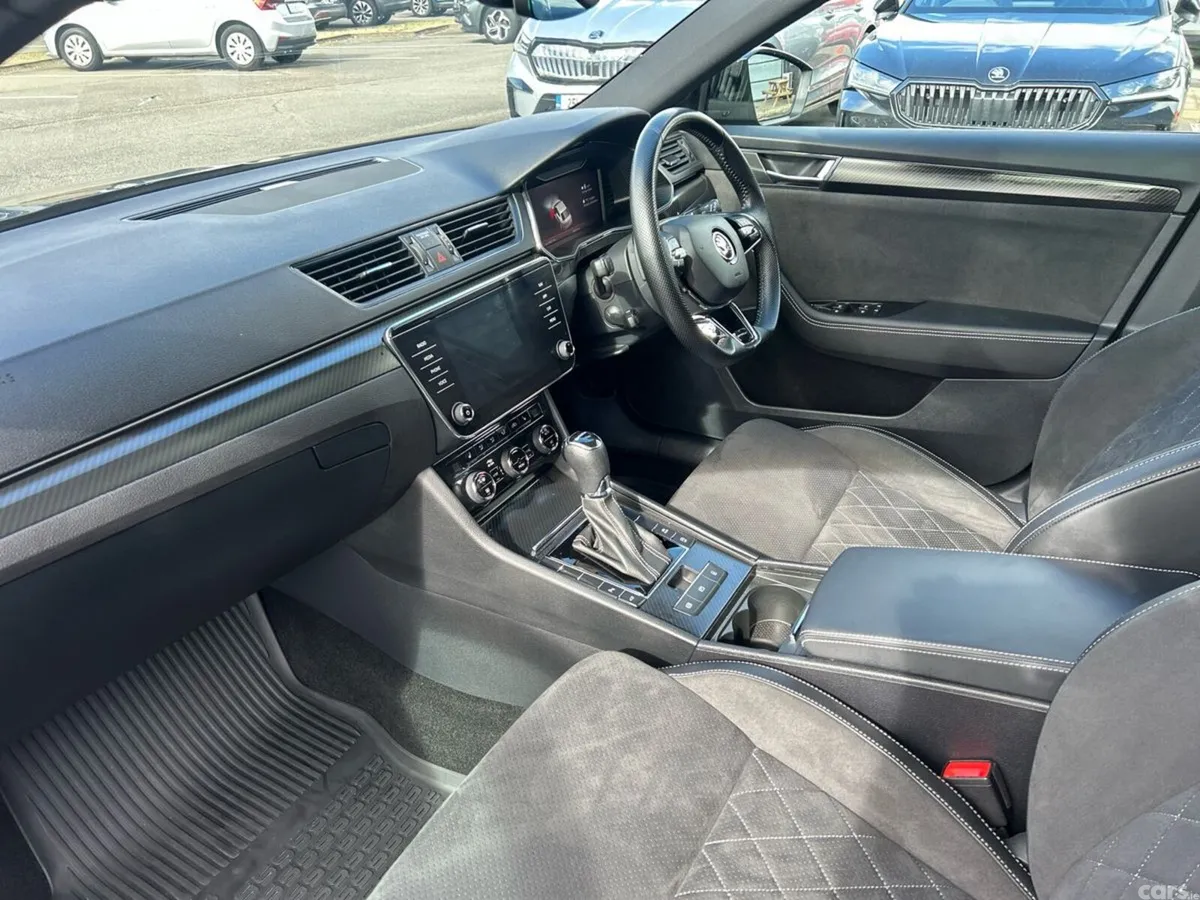 Skoda Superb Saloon, Diesel, 2024, Black