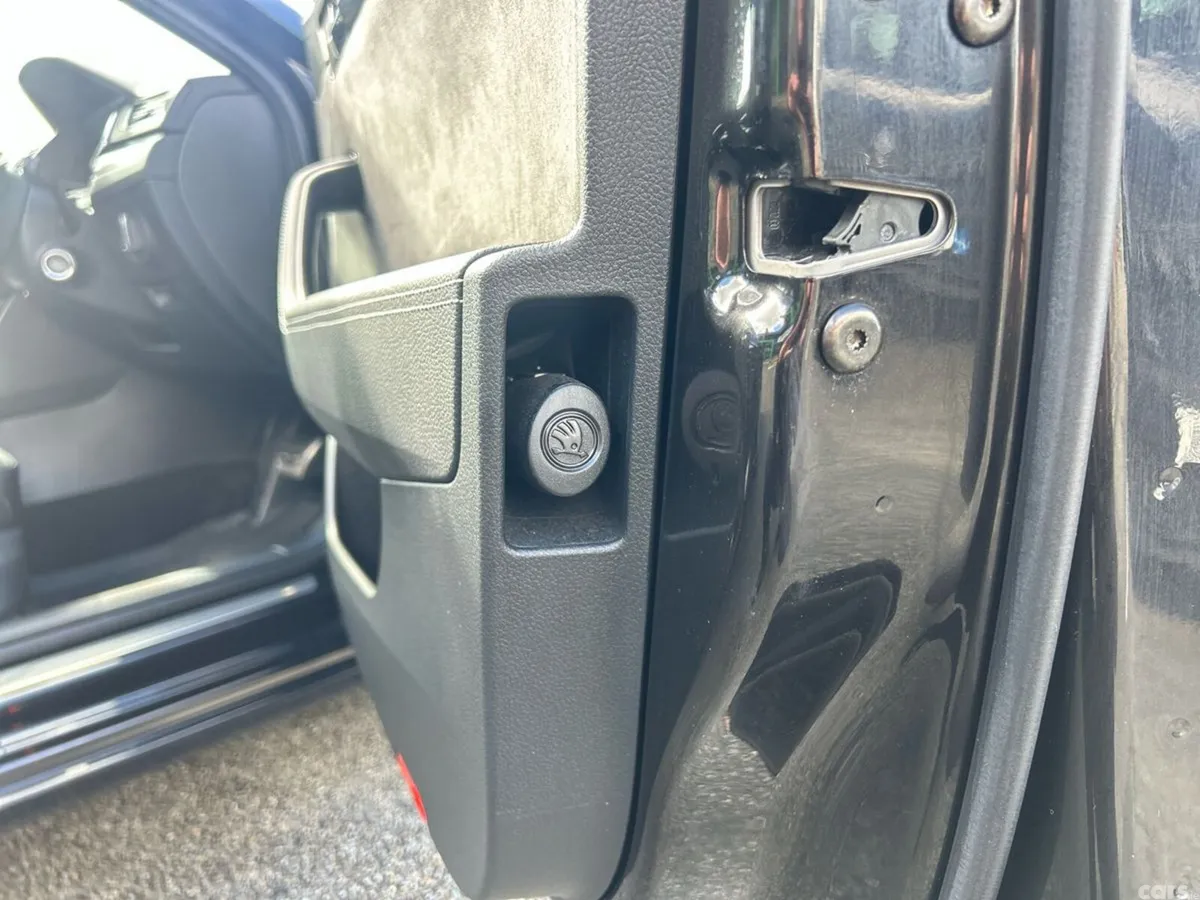 Skoda Superb Saloon, Diesel, 2024, Black