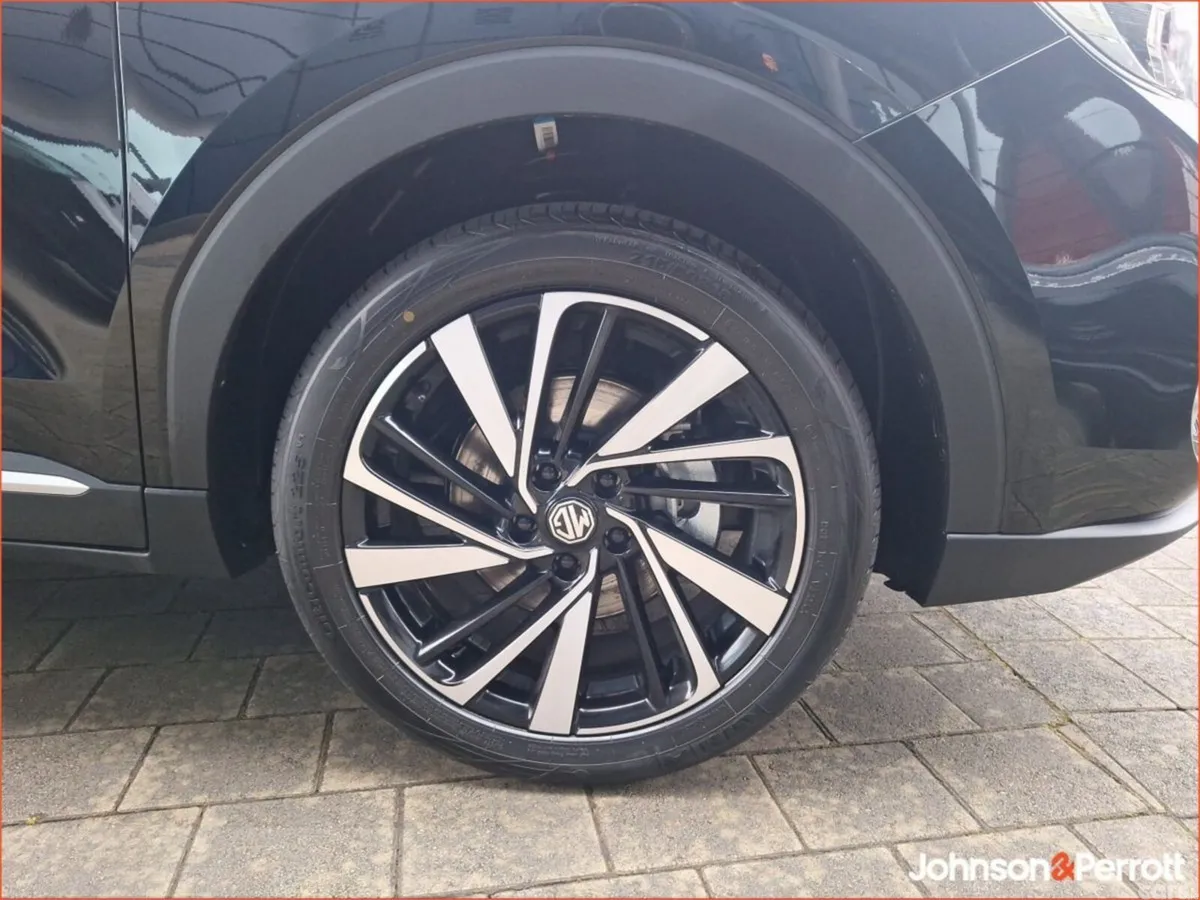 MG ZS Hatchback, Petrol Hybrid, 2027, Black