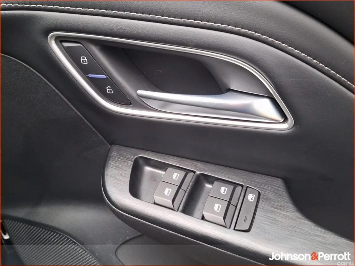MG ZS Hatchback, Petrol Hybrid, 2027, Black