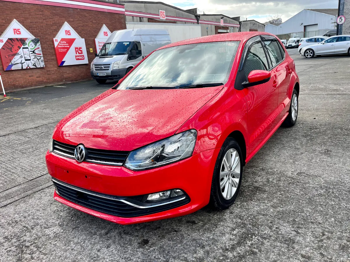 Volkswagen Polo Hatchback, Petrol, 2016, Red