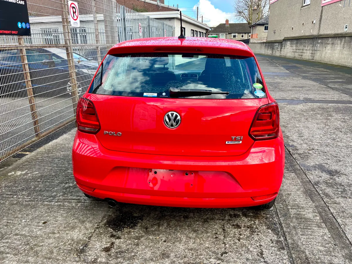 Volkswagen Polo Hatchback, Petrol, 2016, Red