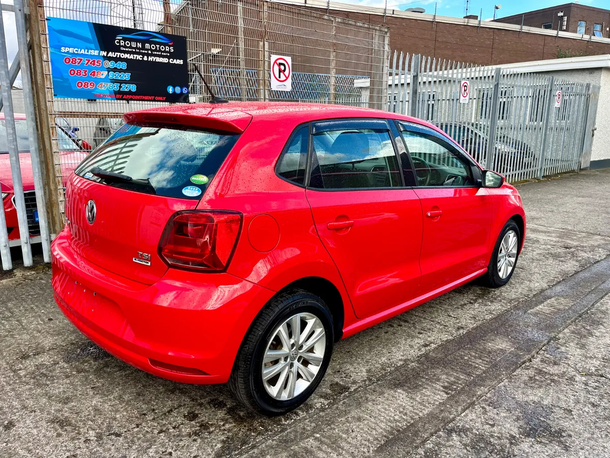 Volkswagen Polo Hatchback, Petrol, 2016, Red