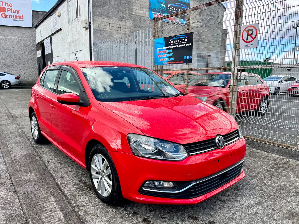 Volkswagen Polo Hatchback, Petrol, 2016, Red