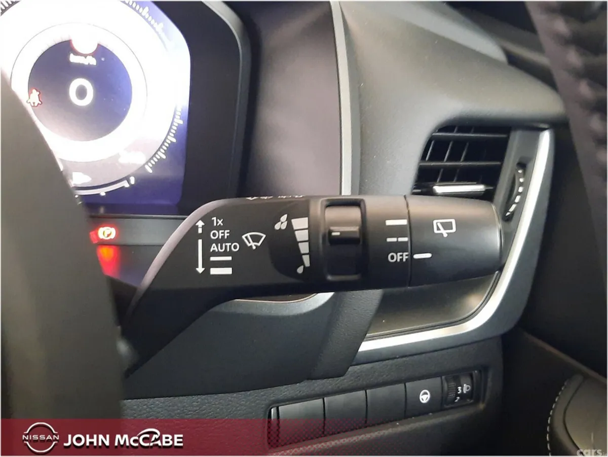 Nissan Qashqai MPV, Petrol Hybrid, 2025, Black
