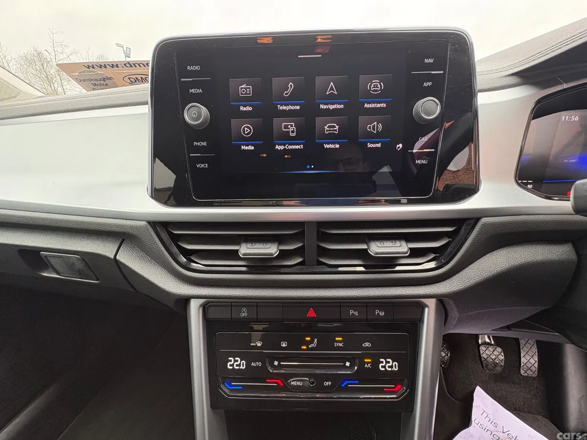 Volkswagen T-Roc SUV, Petrol, 2023, Blue