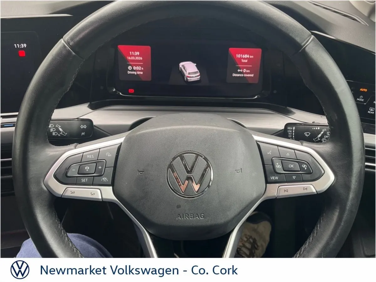 Volkswagen Golf Hatchback, Diesel, 2023, Silver