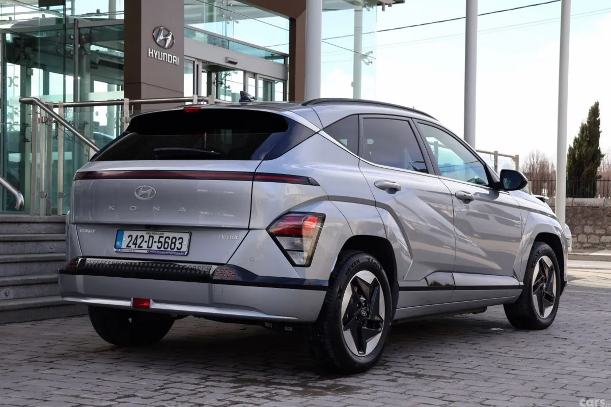 Hyundai KONA MPV, Electric, 2024, Silver