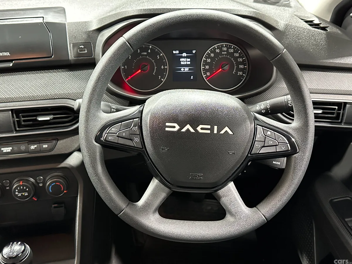 Dacia Sandero Hatchback, Petrol, 2024, Grey