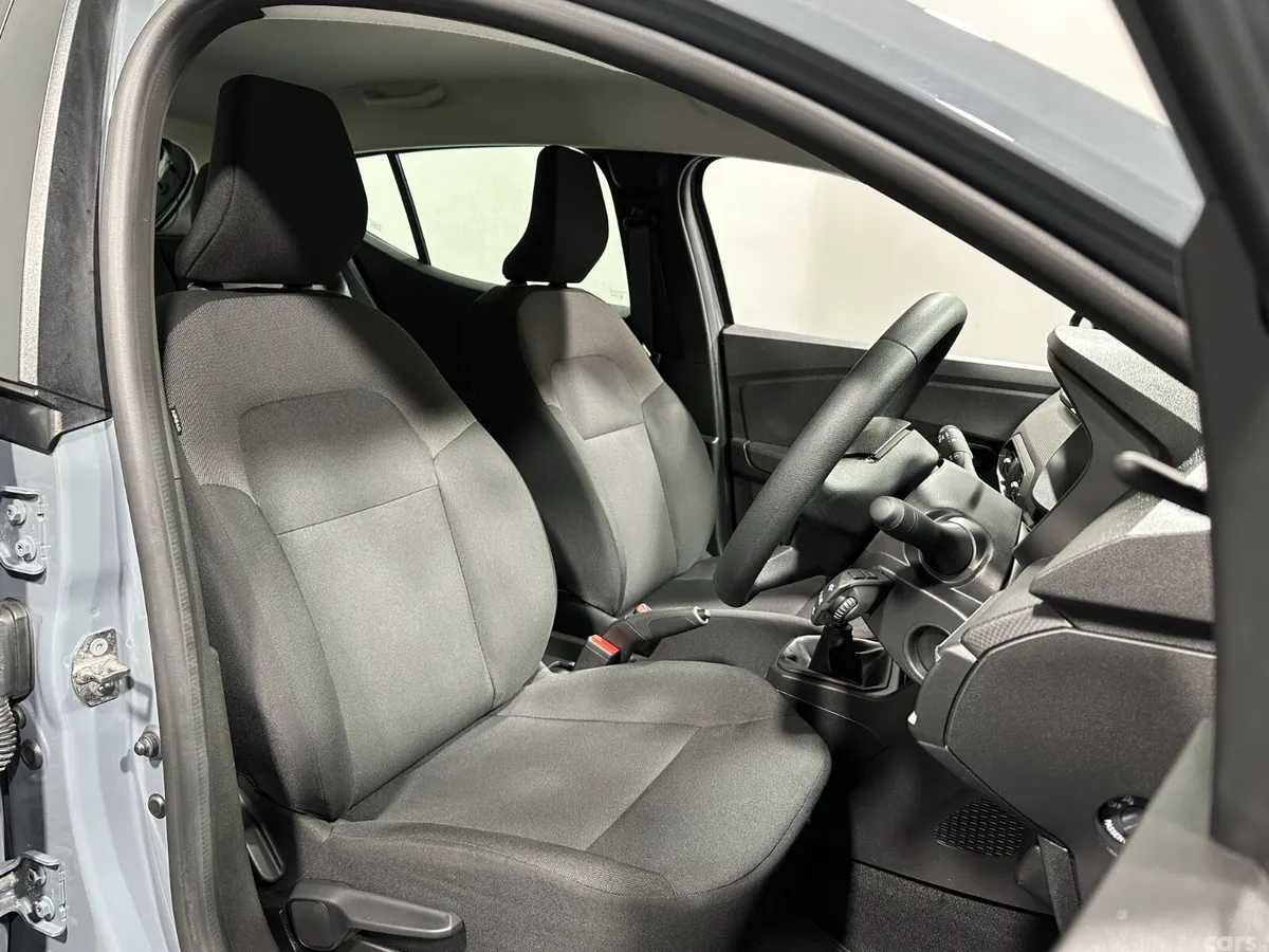 Dacia Sandero Hatchback, Petrol, 2024, Grey