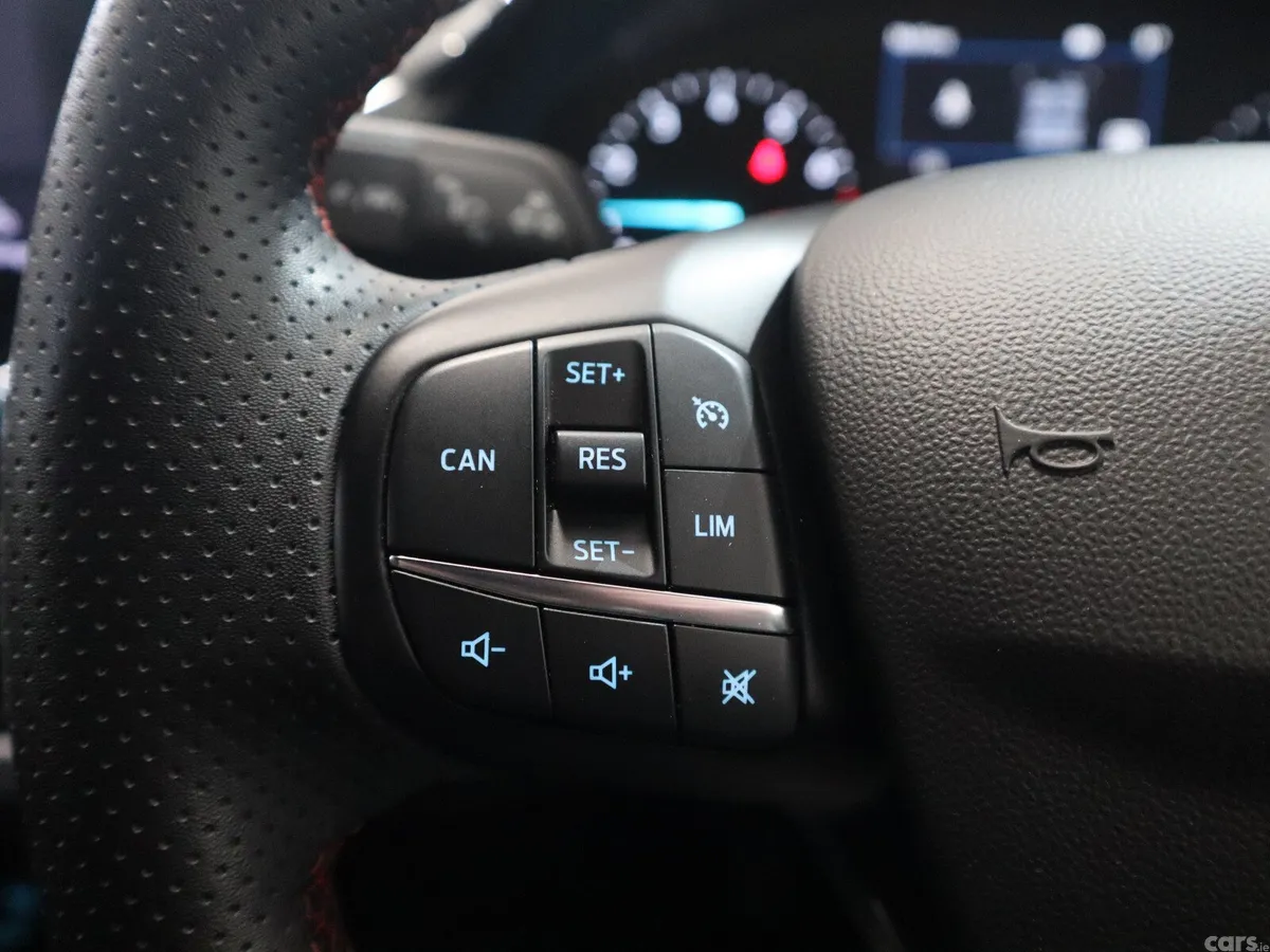 Ford Fiesta Hatchback, Petrol Hybrid, 2024, Red