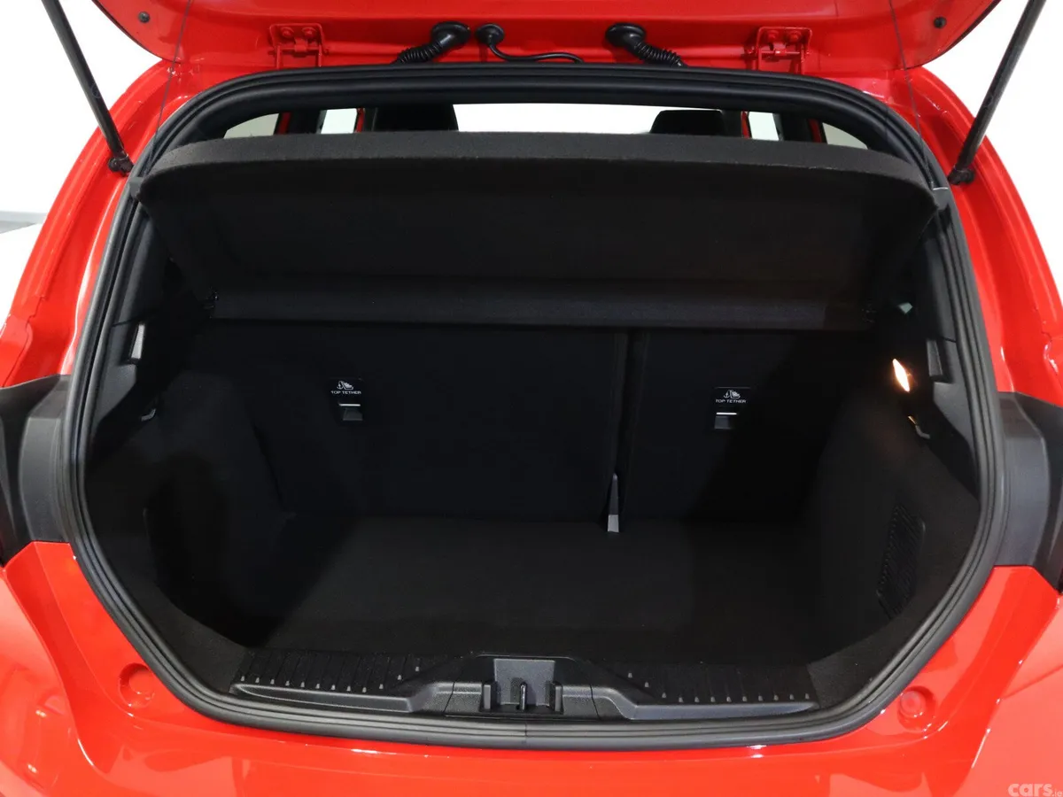 Ford Fiesta Hatchback, Petrol Hybrid, 2024, Red