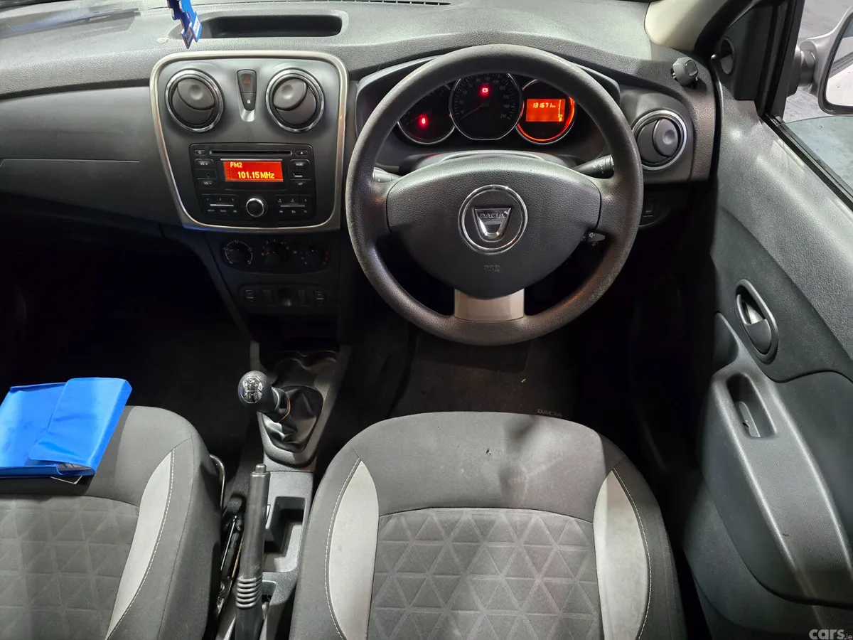 Dacia Sandero Stepway Hatchback, Diesel, 2015, White