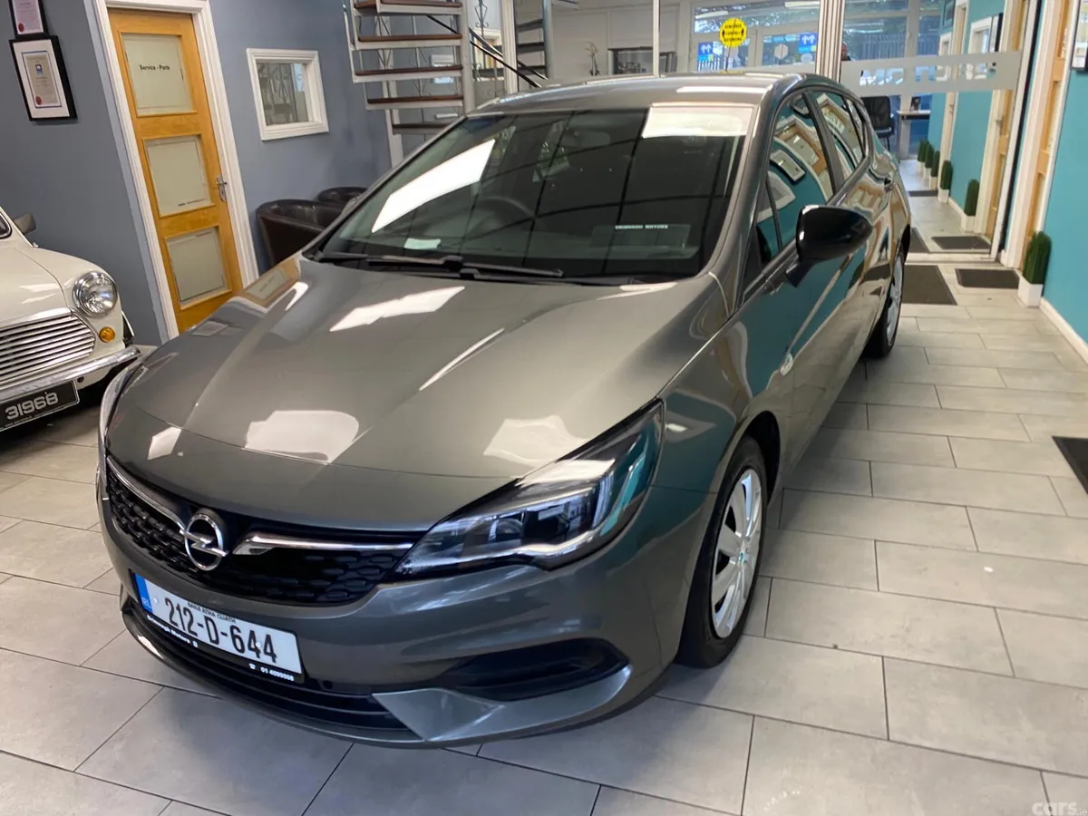 Opel Astra Hatchback, Diesel, 2021, Grey