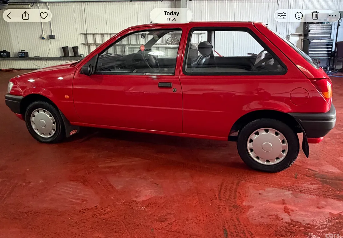 Ford Fiesta Hatchback, Petrol, 1994, Red