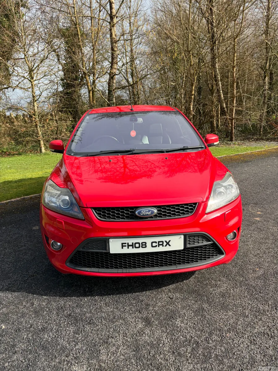 Ford Focus Hatchback, Petrol, 2008, Red
