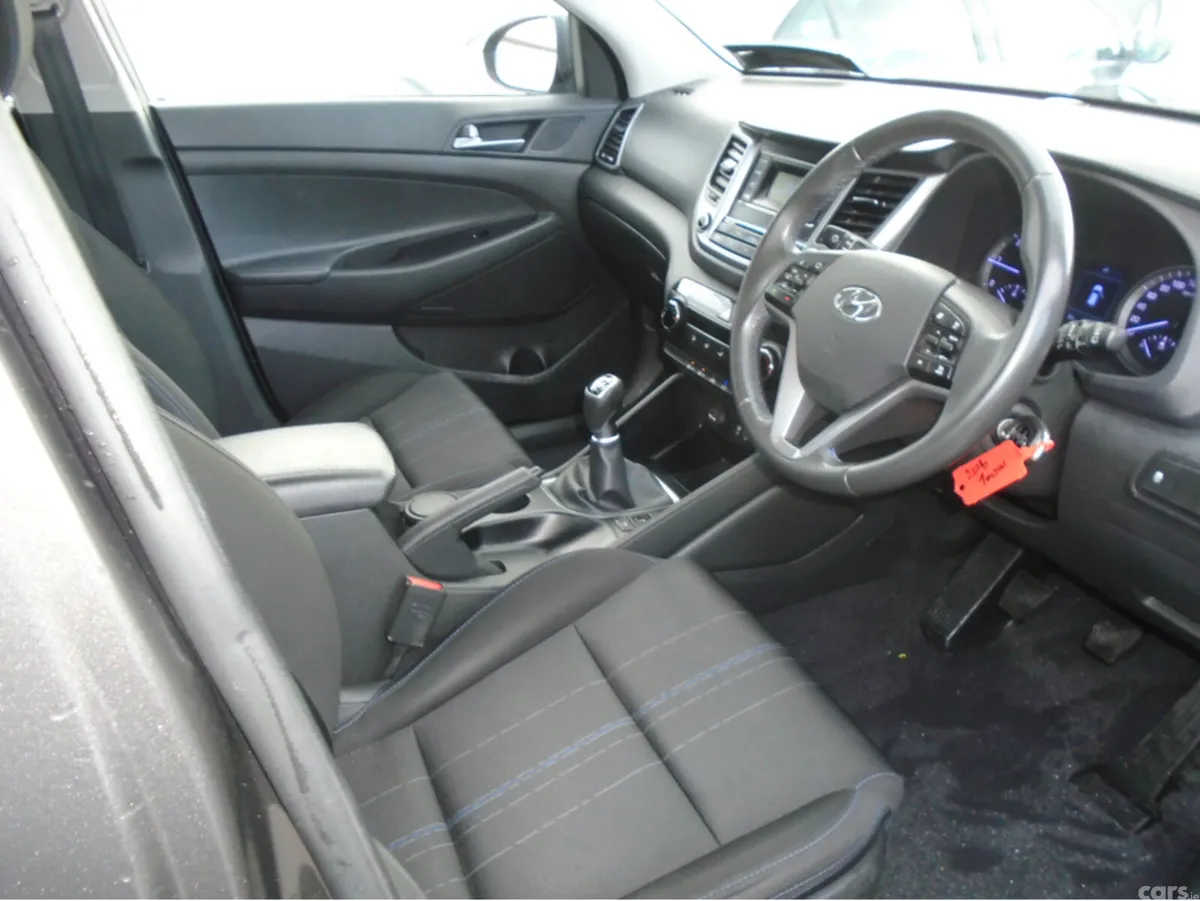Hyundai Tucson SUV, Diesel, 2016, Red