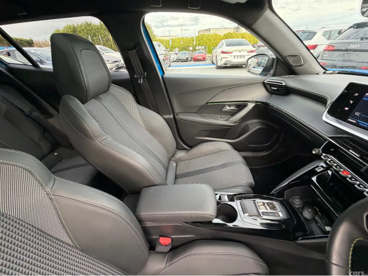 Peugeot 2008 SUV, Petrol, 2023, Blue