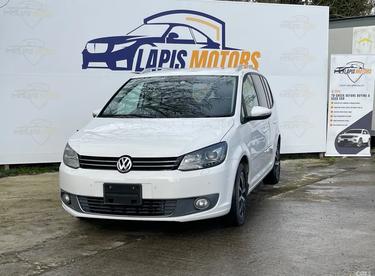 Volkswagen Tiguan MPV, Petrol, 2013, White