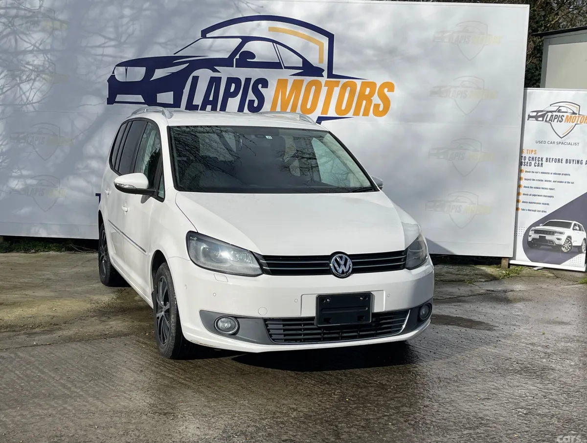 Volkswagen Tiguan MPV, Petrol, 2013, White