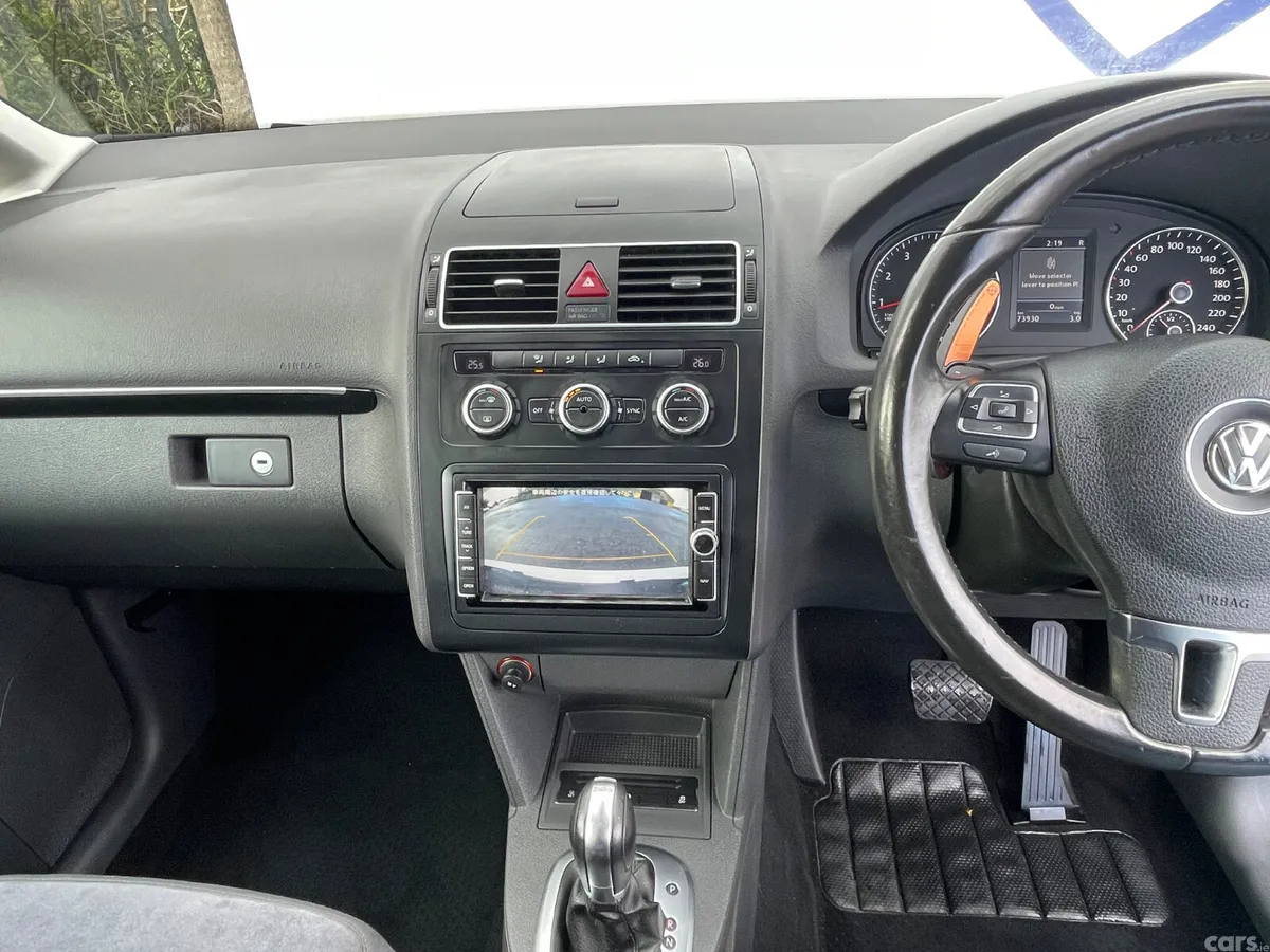 Volkswagen Tiguan MPV, Petrol, 2013, White