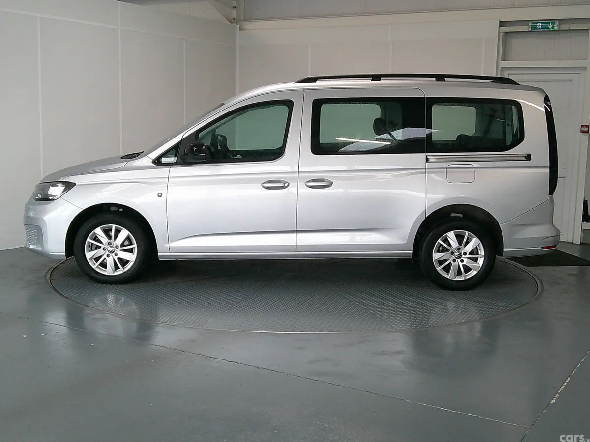Volkswagen Caddy Maxi Life MPV, Diesel, 2023, Grey