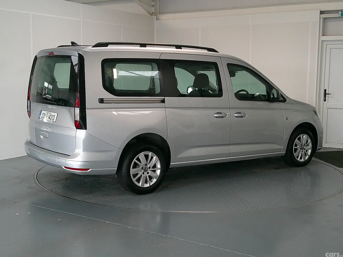 Volkswagen Caddy Maxi Life MPV, Diesel, 2023, Grey