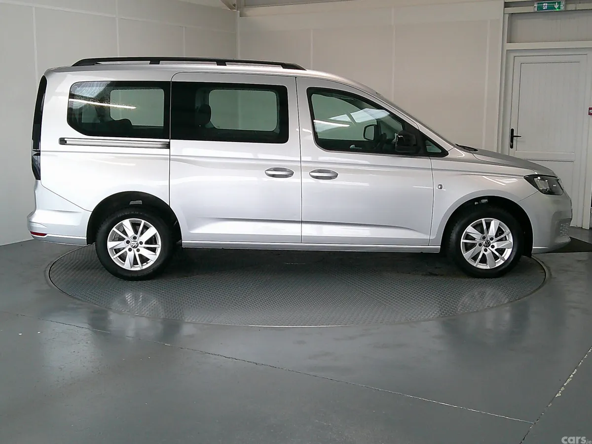Volkswagen Caddy Maxi Life MPV, Diesel, 2023, Grey