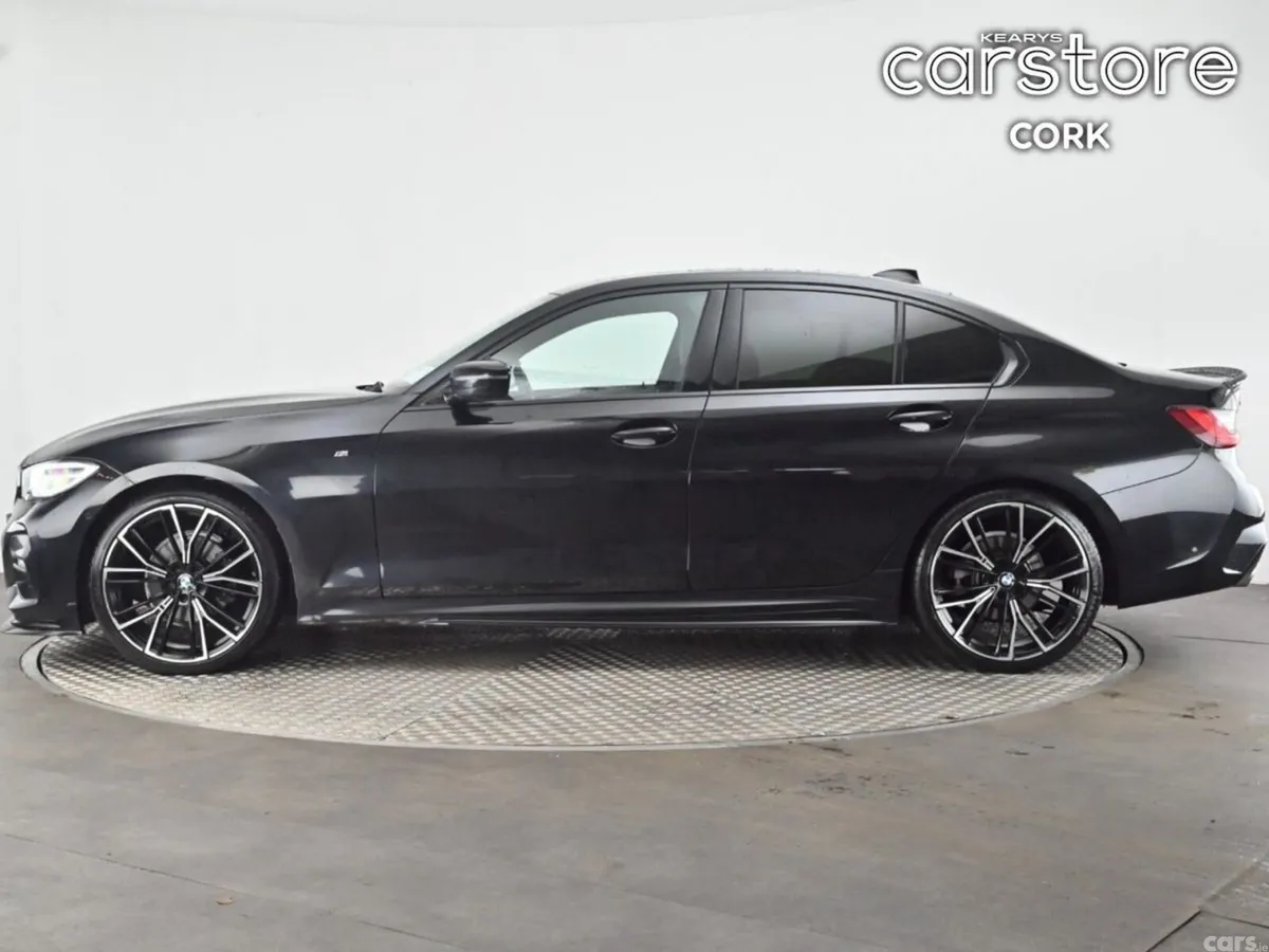 BMW 3-Series Saloon, Diesel, 2022, Black