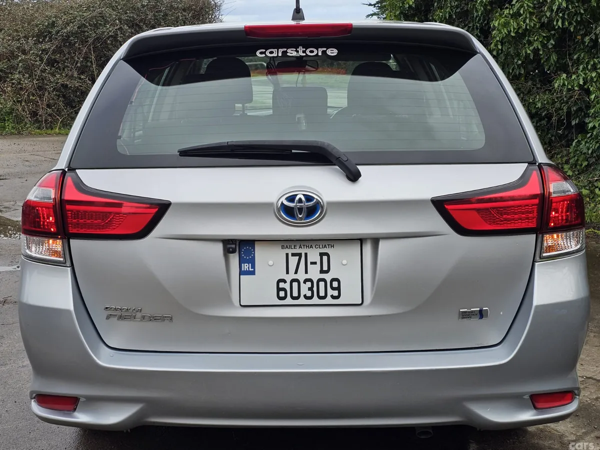 Toyota Corolla Estate, Petrol Hybrid, 2017, Silver