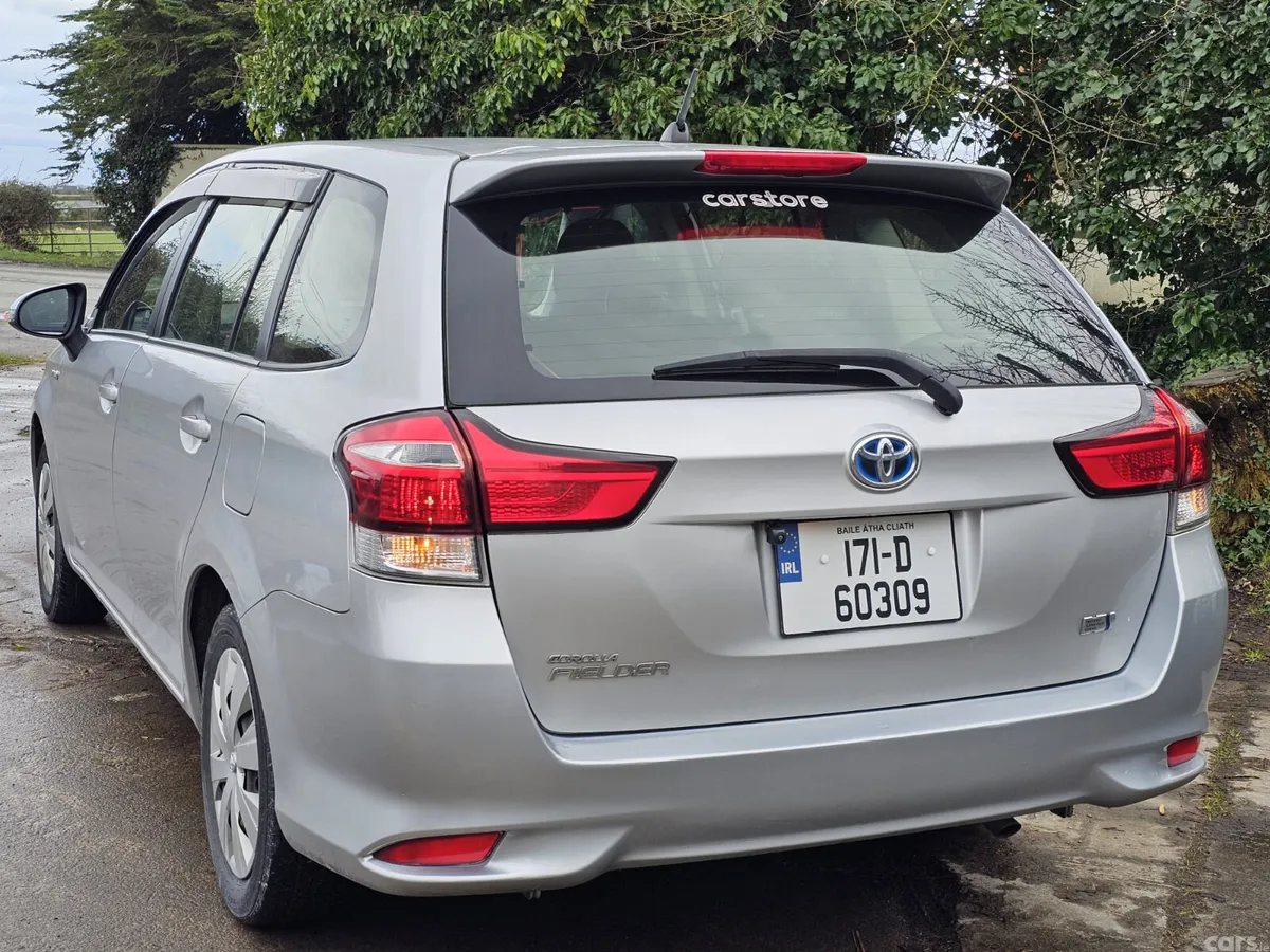 Toyota Corolla Estate, Petrol Hybrid, 2017, Silver
