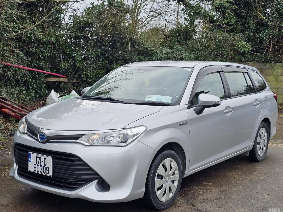 Toyota Corolla Estate, Petrol Hybrid, 2017, Silver