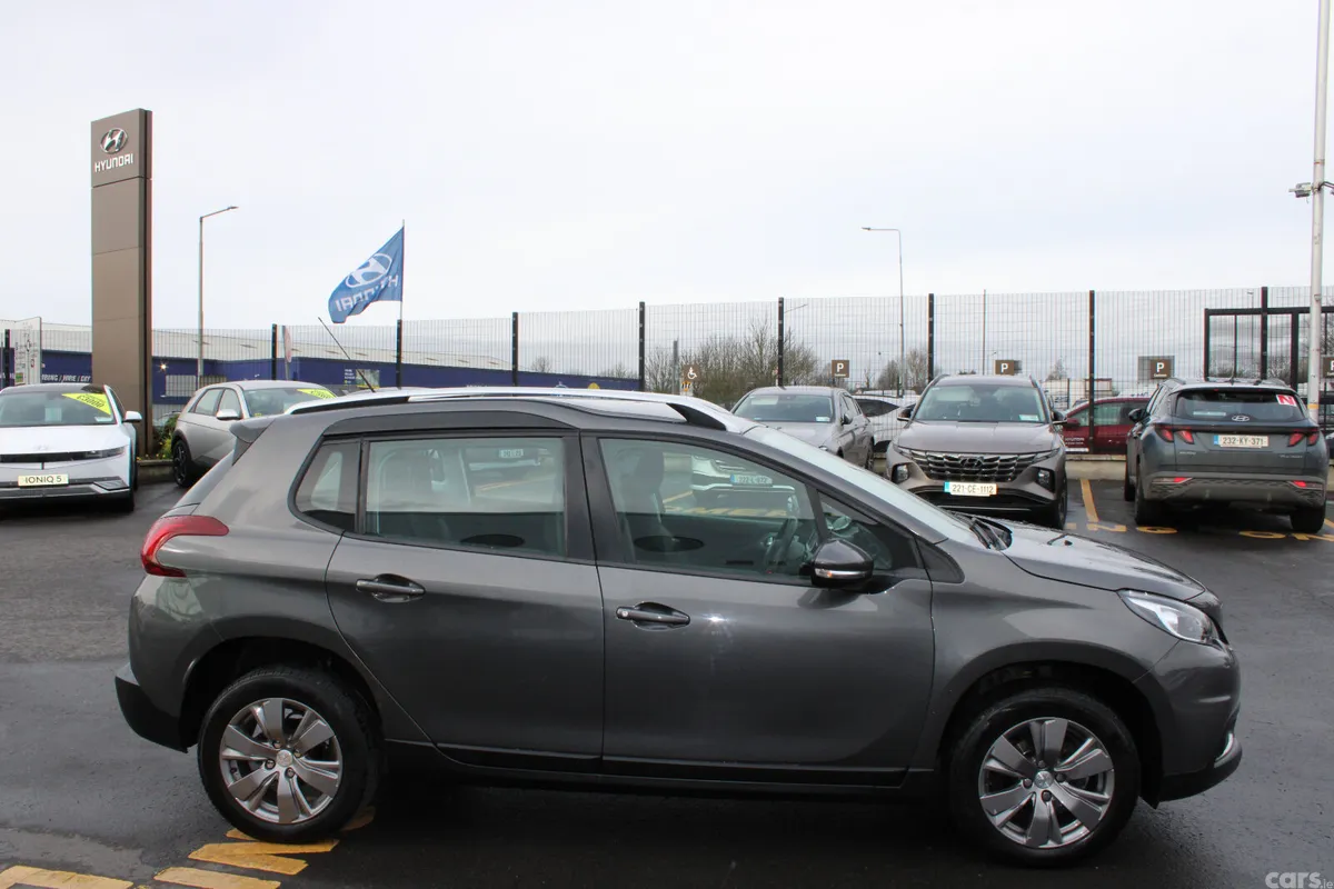 Peugeot 2008 Hatchback, Diesel, 2018, Grey