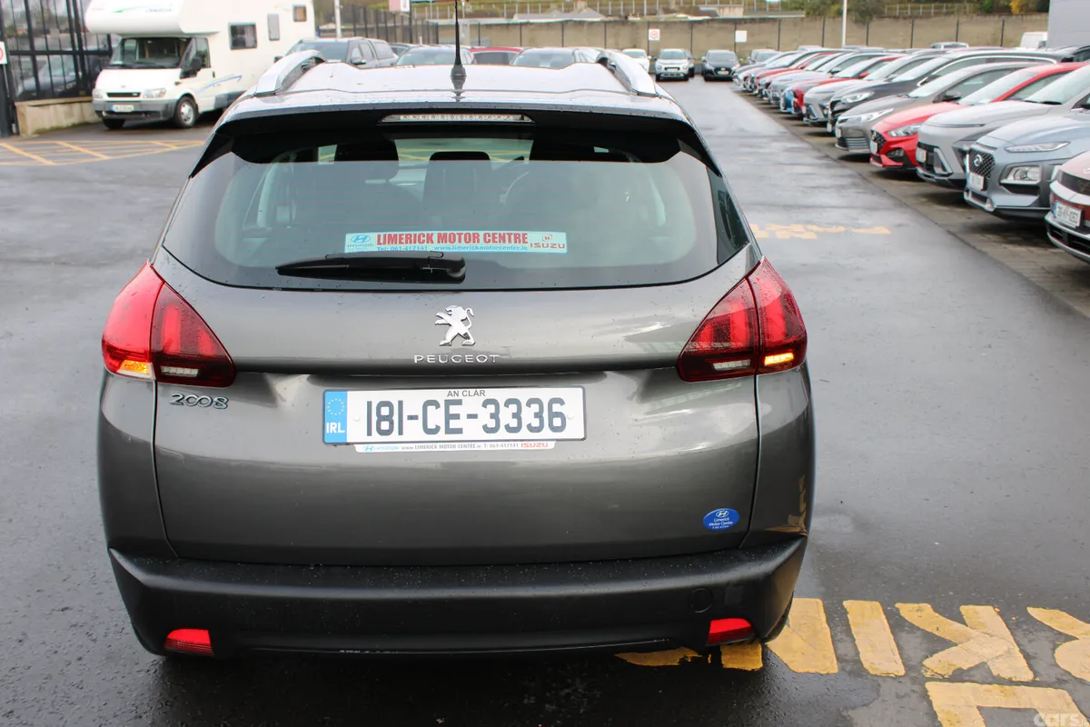 Peugeot 2008 Hatchback, Diesel, 2018, Grey