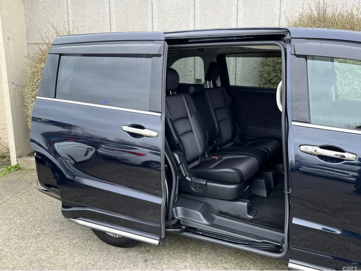 Honda Odyssey MPV, Petrol Hybrid, 2021, Black