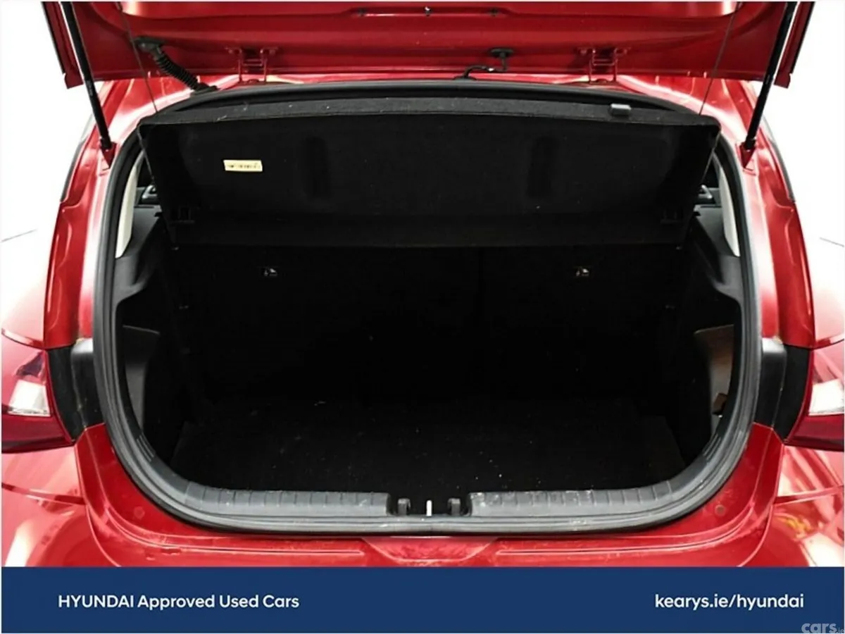 Hyundai i20 Hatchback, Petrol, 2024, Red