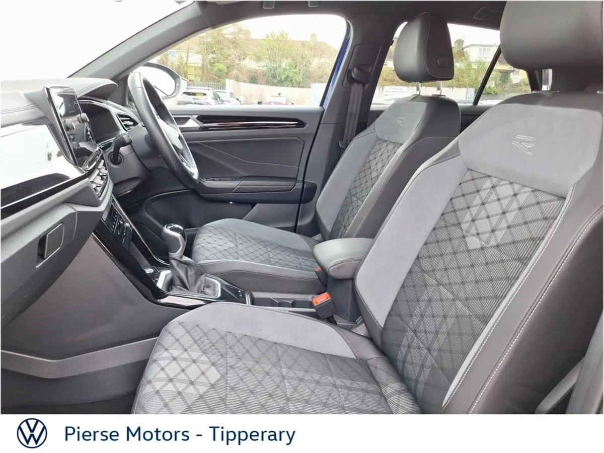 Volkswagen T-Roc SUV, Diesel, 2023, Blue