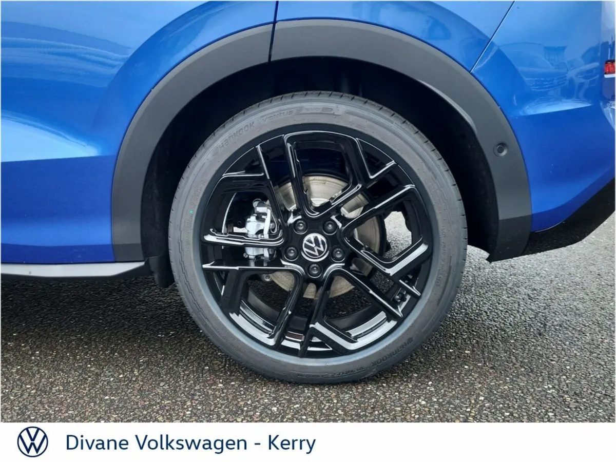 Volkswagen T-Roc SUV, Petrol, 2027, Blue