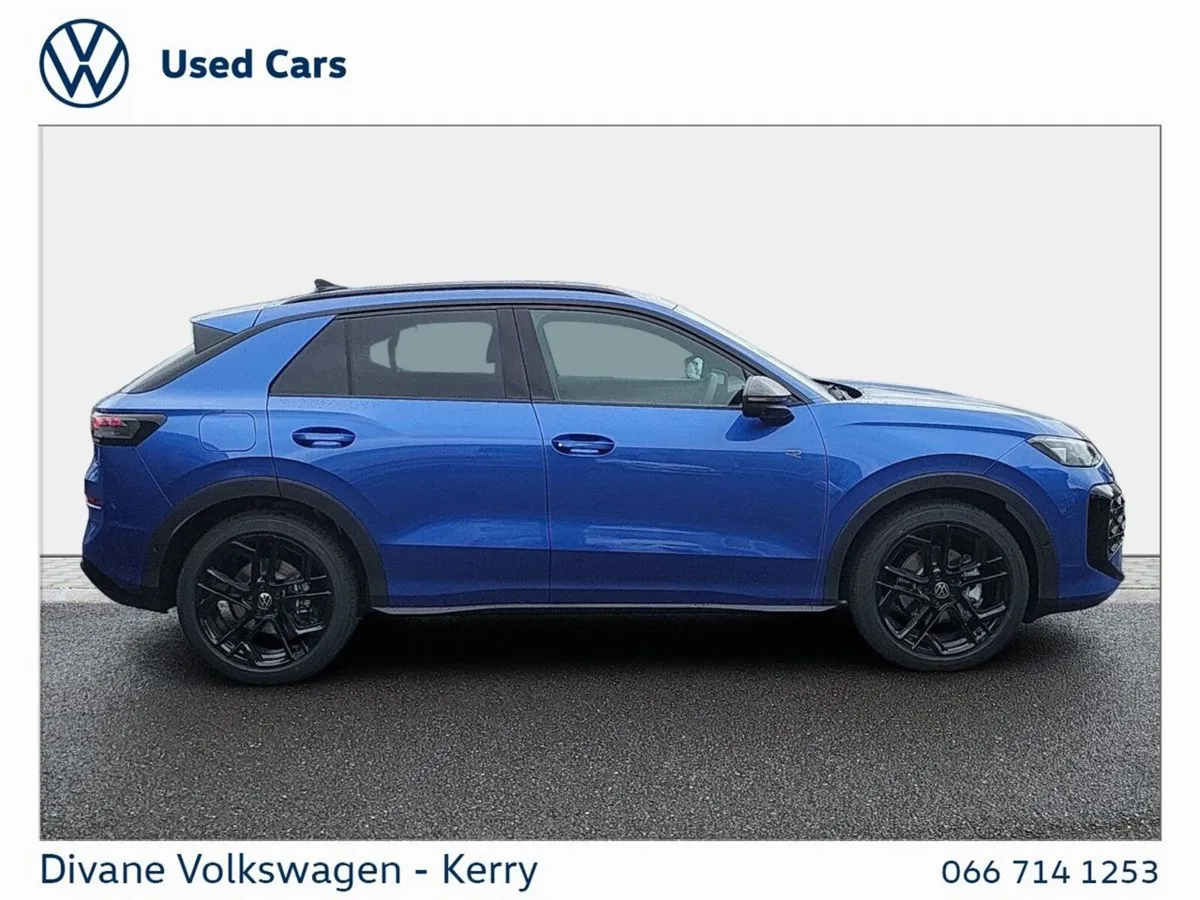 Volkswagen T-Roc SUV, Petrol, 2027, Blue